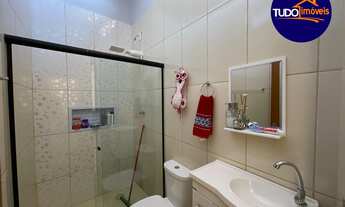 Imagem 7: CASA SIMPLES DE 3 QUARTOS, SUÍTE, PISO EM PORCELANATO, NO FORRO PVC, EM CONDOMÍNIO, ACEITA