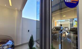 Imagem 5: Excelente Casa Alto Padrão, 3 suítes, closet, banheira com hidro, piso em porcelanato e pé