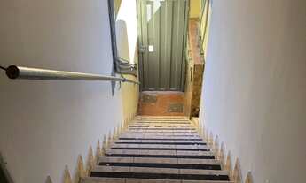 Imagem 3: LOTE COM 4 MORADIAS: 2 CASAS DE 2 QTS E DOIS APARTAMENTOS DE FUNDO COM 1 QTO CADA - 2 JÁ A