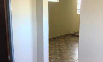 Imagem 6: LOTE COM 4 MORADIAS: 2 CASAS DE 2 QTS E DOIS APARTAMENTOS DE FUNDO COM 1 QTO CADA - 2 JÁ A