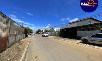 Imagem 2: LOTE COM 3 MORADIAS, SENDO UM SOBRADO COM 6 QURTOS E BARRACO NA LATERAL DE 1 QUARTO, BOA L