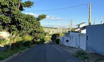 Imagem 2: Barracão 250m2 com terreno de 300m2 Cerca elétrica Todo fechado ( bem seguro) fundos, lat