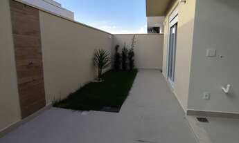 Imagem 7: Casa Térrea 150m2 3 Dormitórios, sendo 1 suíte 3 Banheiros 4 Garagens Garagem Coberta 1 Co