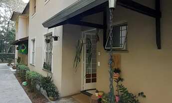 Imagem: Imperdível Casa em Condomínio à Venda