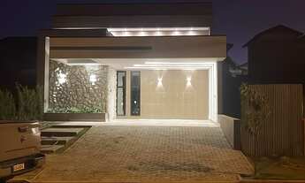 Imagem: Impecável casa em condomínio à venda