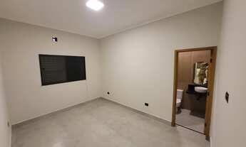 Imagem 2: Imperdível! Casa à venda em Americana-SP, Jardim Pacaembu: 2 quartos, 1 suíte, 2 salas, 2