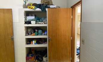 Imagem 3: Imperdível: Casa à venda em Dois Córregos-SP, bairro Três Rios, 4 quartos, 2 suítes, 2 sal