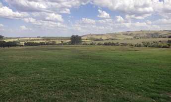 Imagem 2: Fazenda à venda em Itapetininga-SP: 3 quartos, 1 suíte, 3 salas, 2 banheiros, 3 vagas de g