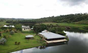 Imagem: Fazenda 832 Alqueires,1 Km do Asfalto,850