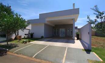 Imagem: Imperdível Casa em Condomínio à Venda