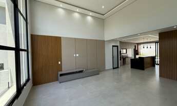 Imagem 2: Casa de Luxo no Swiss Park: 3 quartos, 3 suítes, 3 salas, 4 banheiros, 4 vagas, 274m² em C