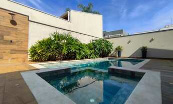 Imagem: Casa de luxo em condomínio na cidade de