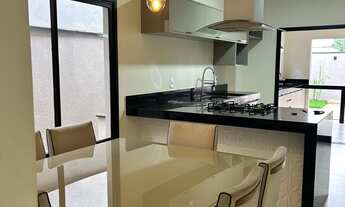 Imagem 7: Imperdível oportunidade de adquirir casa em condomínio no Residencial Jardim do Jatobá - H