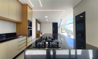 Imagem 2: Oportunidade única: Casa de alto padrão com 3 quartos e 3 suítes na Vila Monte Alegre, Pau