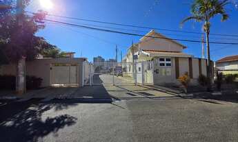 Imagem: Casa em condomínio à venda em Campinas-SP