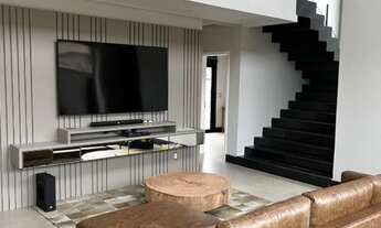 Imagem 6: Luxuosa casa em condomínio à venda em Valinhos-SP, no bairro Santa Cruz, com 4 quartos, 4