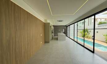 Imagem: Casa de luxo em condomínio à venda em