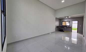 Imagem 4: Oportunidade única: Casa em condomínio de luxo com 3 quartos, 1 suíte, 2 salas e 4 vagas d