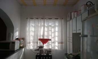 Imagem 4: Imperdível Casa à Venda em Caraguatatuba-SP, Bairro Jaraguá: 1 Quarto, 1 Sala, 1 Banheiro