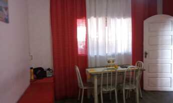 Imagem 3: Imperdível Casa à Venda em Caraguatatuba-SP, Bairro Jaraguá: 1 Quarto, 1 Sala, 1 Banheiro