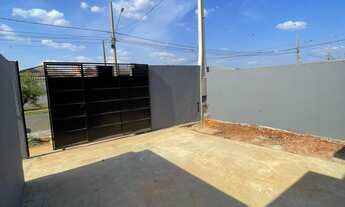 Imagem 2: Imperdível casa à venda em Tatuí-SP no Residencial Vida Nova: 2 quartos, sala, banheiro, 2