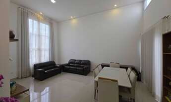 Imagem 5: Casa em Condomínio de Luxo com 3 Quartos e 4 Vagas em Hortolândia-SP, no Loteamento Remans