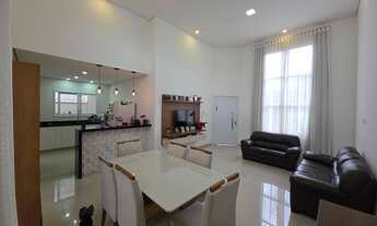 Imagem 6: Casa em Condomínio de Luxo com 3 Quartos e 4 Vagas em Hortolândia-SP, no Loteamento Remans