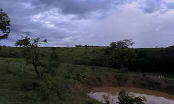 Imagem 4: Chácara à venda em Água Quente-DF 2 quartos, 1 suite, 1 sala, 2 banheiros 80,00 m² de ár