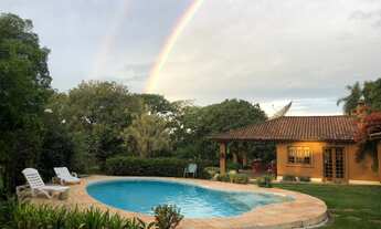 Imagem 4: Chácara de Luxo em Condomínio: 3 Quartos, 1 Suíte, 2 Salas, 2 Banheiros, 3 Vagas de Garage