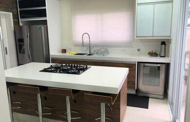 Imagem 5: Casa Sobrado 470m2 2 Dorms+2 Suítes 2 Vagas Cobertas,Closet, Piscina