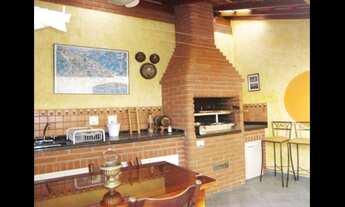 Imagem 2: Casa Duplex 256m2, 3 Dormitórios, 1 Suíte com Hidro, 4 Vagas de Garagem, Varanda, Área de