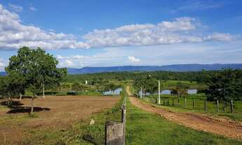 Imagem 2: Fazenda 1952 Hectares, Rico em Água com 30 Hectares em Lago e Nascentes, Dupla Aptidão, Ca