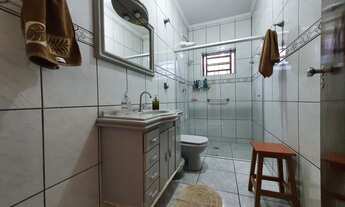 Imagem 5: Casa 165m2, 3 Dormitórios, 1 Suíte, Edicula com Área de Lazer, 1 Dormitório e 1 Banheiro