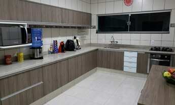 Imagem 7: Casa 90m2, 3 Dormitórios, 1 Suíte com Closet, Área Gourmet com Churrasqueira, 3 Vagas, Mov