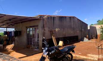 Imagem 2: Casa Térrea 180m2, 2 dormitórios, cozinha com sala integrada e banheiro. Em um terreno que