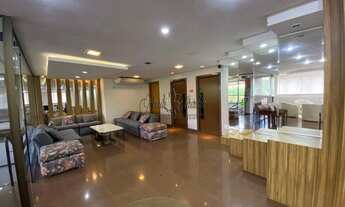 Imagem 2: Apto 160m² de área útil, contendo sala com armário e mesa, sacada, 05 quartos sendo 01 suí