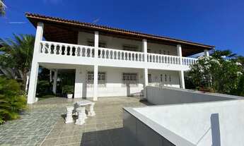 Imagem 2: Casa na Praia do Flamengo com 5 quartos e 8 vagas. Rua com segurança 24 horas a 1000m da P
