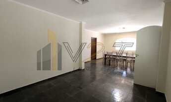 Imagem 5: Chácara com casa sobrado à venda no bairro Parque Valinhos na cidade de Valinhos - SP