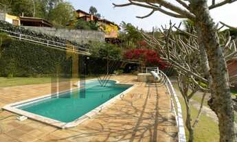 Imagem 3: Casa sobrado com Edícula à venda no Condomínio Vale da Santa Fé em Vinhedo/SP