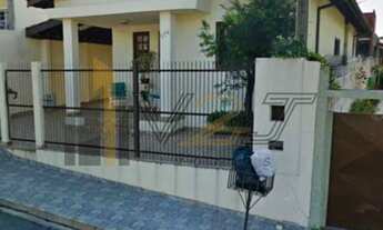 Imagem 2: Casa térrea com edícula à venda no bairro Vila Planalto em Vinhedo - SP