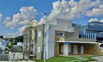 Imagem: Casa sobrado à venda no condomínio Sapucaia