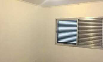 Imagem 7: Sobrado amplo com 224 m2 de área construída, próximo ao metrô, com três dormitórios e gara