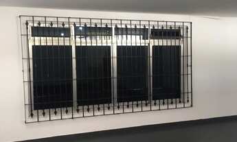 Imagem 4: Sobrado amplo com 224 m2 de área construída, próximo ao metrô, com três dormitórios e gara