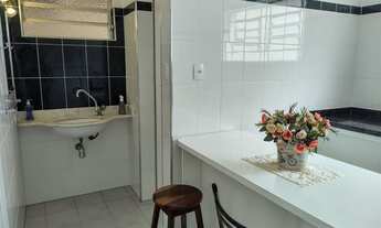 Imagem 6: Sobrado com quintal , cinco vagas de garagem e excelente distribuição interna