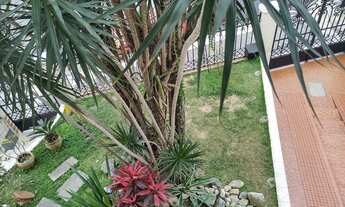 Imagem 3: SOBRADO COM CINCO VAGAS DE GARAGEM , QUINTAL E TRÊS DORMITÓRIOS