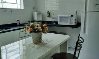 Imagem: SOBRADO COM CINCO VAGAS DE GARAGEM, QUINTAL