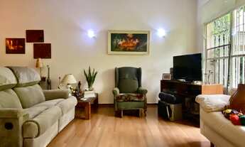 Imagem 2: Casa térrea localizada junto a Sociedade Hípica Paulista , em rua tranquila e residencial