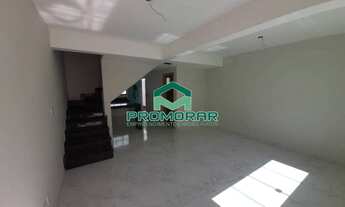 Imagem: Casa geminada à venda com 2 quartos sendo