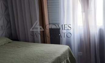 Imagem 5: Sobrado para venda no Jardim Aracy em Mauá - SP, com dois dormitórios, e duas vagas na gar