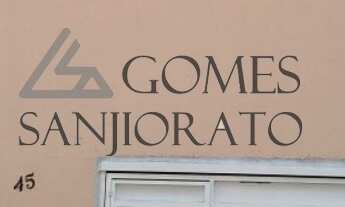 Imagem 1: Sobrado para venda no Jardim Aracy em Mauá - SP, com dois dormitórios, e duas vagas na gar